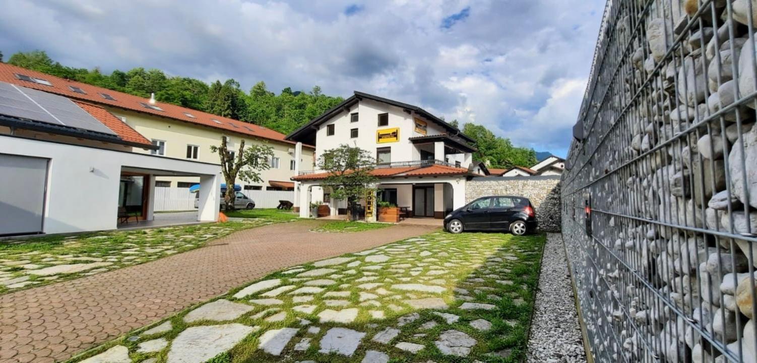 Apartma & Rafting Kobarid Extérieur photo